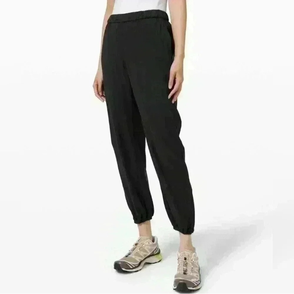Lululemon Essential Affinity MR Jogger Black Size 6